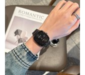 Reloj de acero, estilo neutro, calendario moderno, pequeño reloj cuadrado, reloj sencillo de alta gama para desplazamientos diarios, para hombres y mujeres.
