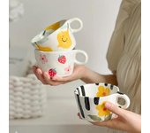 Tazas de cerámica de 300 ml, lindas tazas de café con flores dibujadas a mano, taza de avena con leche para desayuno de estudiantes, regalo para oficina, tazas de agua 300ML fresa