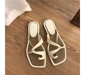 Sandalias de mujer, novedad de verano, versión coreana, chanclas con Clip dedos, moda para actividades al aire libre, Sandalias planas informales antideslizantes, zapatillas de playa para mujer 35