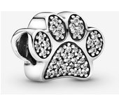 Pandora Charm de plata con forma de pata y circonita cúbica