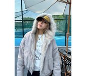 Chaqueta con capucha y cuello de piel estilo retro americano para hombre y mujer, ropa de calle Y2K de invierno, nueva chaqueta informal holgada y cálida de terciopelo estilo Harajuku L negro