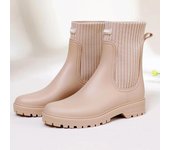Botas de lluvia de diseñador de moda, zapatos impermeables para mujer, zapatos de lluvia de goma con piel rosa para mujer, chanclos para mujer, botas de lluvia antideslizantes sin cordones 36