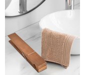 Elegante percha de madera para toallas para baño y cocina A