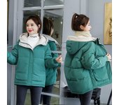 Chaqueta acolchada de algodón con capucha corta para otoño e invierno, chaqueta holgada de estilo coreano a la moda para mujer, combina con todo S púrpura