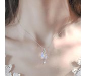 Collar de cadena de acero de titanio con piedra lunar, estrella, Luna, joyería colgante romántica A10