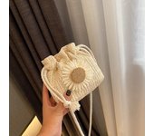 Yogodlns-Bolso tipo Bombonera de paja de verano para mujer, bolso de playa tejido, bandolera pequeña bohemia, bolsos de hombro para vacaciones 13x5x15cm beige