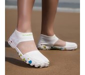 Zapatos de exterior para hombres y mujeres, zapatos para agua de secado rápido, zapatos de natación antideslizantes, zapatos descalzos, zapatos de pesca anfibia y zapatos de playa. 35 blanco