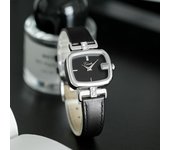 Nuevo reloj de cuarzo cuadrado compacto de moda, sencillo, ligero, de lujo, con cinturón, reloj informal para mujer