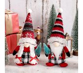 Muñeco de gnomo navideño con adorable sombrero de rayas negras, rojas y blancas y traje a cuadros, muñeco de enano de peluche, decoración para sujetar un mini árbol de Navidad, muñeco de peluche sin rostro. Men