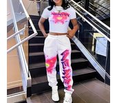 Conjunto de dos piezas con estampado de letras en forma de corazón para mujer, camiseta de manga corta con cuello redondo y ombligo al descubierto, pantalones deportivos casuales con cordón L rojo