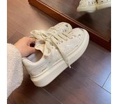 Zapatos blancos informales con suela gruesa para mujer, zapatillas informales con cordones, aumento de altura, novedad de primavera 35 beige