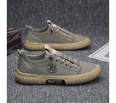 Nuevos zapatos de lona para hombre, zapatillas cómodas que combinan con todo, zapatos de tela de seda de hielo transpirables de verano para hombre, mocasines informales para caminar 39