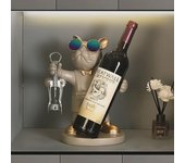 Elegante aparador con botellero de bulldog francés: Decoración de lujo para vitrina de vinos tintos en la sala de estar