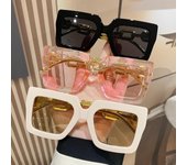 Juego de 3 gafas de moda con montura cuadrada para mujer, con cadena decorativa para la vida diaria, elegantes gafas de sol, accesorios de playa