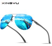 Gafas de sol de conducción polarizadas coloridas de moda para hombres y mujeres europeas y americanas negro