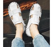 Sandalias de cuero de verano para hombres Zapatos con agujeros 39 blanco