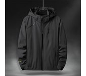Chaqueta de perforación de una sola capa con capucha de manga larga para exteriores y montañismo de color sólido de talla grande para hombre de primavera y otoño 7XL