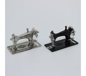 Mini encantadora máquina de coser de aleación, modelo de juguete, casa de muñecas, accesorios en miniatura plata