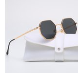 Gafas de sol con protección UV para hombres y mujeres al aire libre. púrpura
