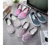 Zapatillas de deporte de verano para mujer, mocasines planos de talla grande informales cómodos para enfermera, zapatos deportivos suaves para caminar en la playa, zapatos ligeros sin cordones EU: 35