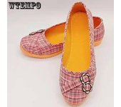 Zapatos de tela antiguos de Beijing, zapatos de madre para mujer, zapatos de trabajo a cuadros sólidos, zapatos delgados, zapatos de suela plana, zapatos casuales y cómodos para abuela 36 rojo