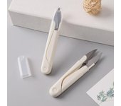 Tijeras de punto de cruz portátiles de acero inoxidable en forma de U con funda