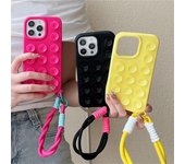 Funda de silicona líquida con ventosa y correa para la muñeca para iPhone 15, 14, 11, 12, 13, 16 Pro Max Plus, color sólido iPhone 14 Pro color rosa