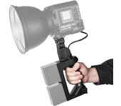 Base de fuente de alimentación con mango de batería YONGNUO NP-F para luz de vídeo LED YONGNUO YNLUX100/ YNLUX100 Pro negro