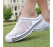 Zapatillas de hombre, sandalias huecas de verano 2024 para exteriores, zapatos de playa para jardín, chanclas de ducha de agua para mujer, zapatillas ligeras, talla 36-45 36 negro