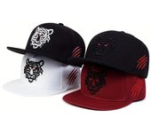 Gorra de béisbol de algodón con bordado de tigre negro para hombre y mujer, gorra snapback de verano, gorra de camionero unisex de hip hop. blanco