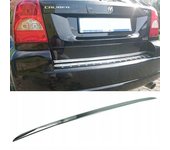 DODGE CALIBRE - Moldura cromada del maletero - Detalles del portón trasero - Detalle de la parte trasera del auto premium - Ajuste del portón trasero para mejorar el brillo
