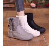 Botas de nieve para mujer, zapatos de algodón, zapatos de invierno de felpa y gruesos para mujer, zapatos de algodón antideslizantes y cálidos, botas de nieve 40 negro