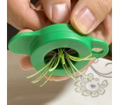 Rallador de cebolla verde, cortador fácil, flor de ciruelo, cebollín, cuchillo de seda, picadora de alimentos rápida, picadora de verduras, rallador, utensilios de cocina 1PCS verde