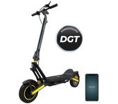 Patinete eléctrico con base ultrawide, doble suspensión, potencia máxima de 800w y neumáticos de 10" que permite desplazarse cómodamente por cualquier superficie. con autonomía de hasta 50 km.