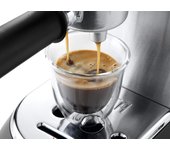 De'Longhi Dedica Style EC 685.M Semi-automática Máquina espresso 1,1 L