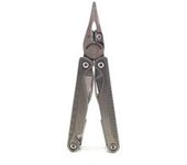 HERRAMIENTA MULTIUSOS LEATHERMAN CHARGE TITANIUM