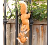 Figura de ardilla con cuerda de escalada creativa: perfecta para decoración de jardín y exterior