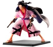 Ichibansho La Figura De Los Nueve Sables Rojos Está Aquí Izou One Piece 10 Cm