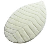 Alfombra de baño crema en forma de hoja