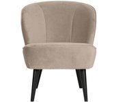 Sillón de terciopelo suave en tono beige