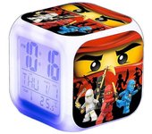 Ninjago Led Digital Alarm Clock 7 Decoración de dormitorio de luz colorida con tiempo, temperatura, alarma, fecha para regalos para niños B