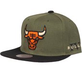 Gorra Mitchell & Ness Snapback - CORE IV Chicago Bulls oliva One Size