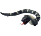 Rattle Snake Toy Realista Serpiente de cascabel recargable con control remoto Horror Tricky Desktop Raya