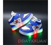 Talla 21-30 Nuevo Spiderman Kids Boys Sports Sneakers Niños Brillando primero Walker Kids Shoe Infant Girls Shoe con luz LED 2 24