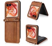 Para Motorola Razr 50 5G / Razr 2024 5G Funda para tarjetas Ranuras de cuero para teléfono con cordón Marrón