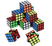 Mini cubo de Rubik 12 piezas 3 * 3 * 3 cm Fiesta de cumpleaños para niños Regalos Navidad Juego de viajes Fiesta de cumpleaños para niños Niñas y n...