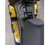 Pasos de estribo de motocicleta Footrest Foot Pad Pedal Footrests Pads Para Honda Para Forza350 Forza 350 Nss350 2018 2019 2020 2021 Titanio