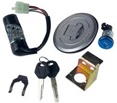 unbrand Cerradura de interruptor de llave de encendido con 2 llaves para K5, K6, K7, K8, K9 GSXR600 GSXR750 GSXR1000 A set
