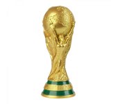 Réplica del trofeo 8.2 de la Copa Mundial de la FIFA Qatar 2022 - Posee una versión coleccionable del premio más grande del fútbol mundial
