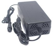 Cargador de corriente para Pro Speedway Adaptador de carga de scooter eléctrico Accesorios Salida 54.6V 2A, enchufe de la UE negro